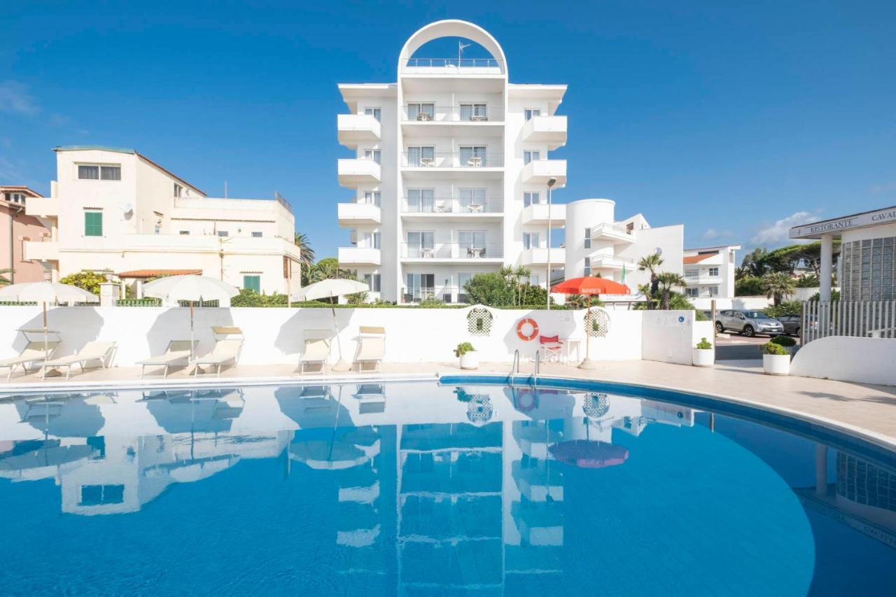 סנטה מרינלה Hotel Cavalluccio Marino מראה חיצוני תמונה